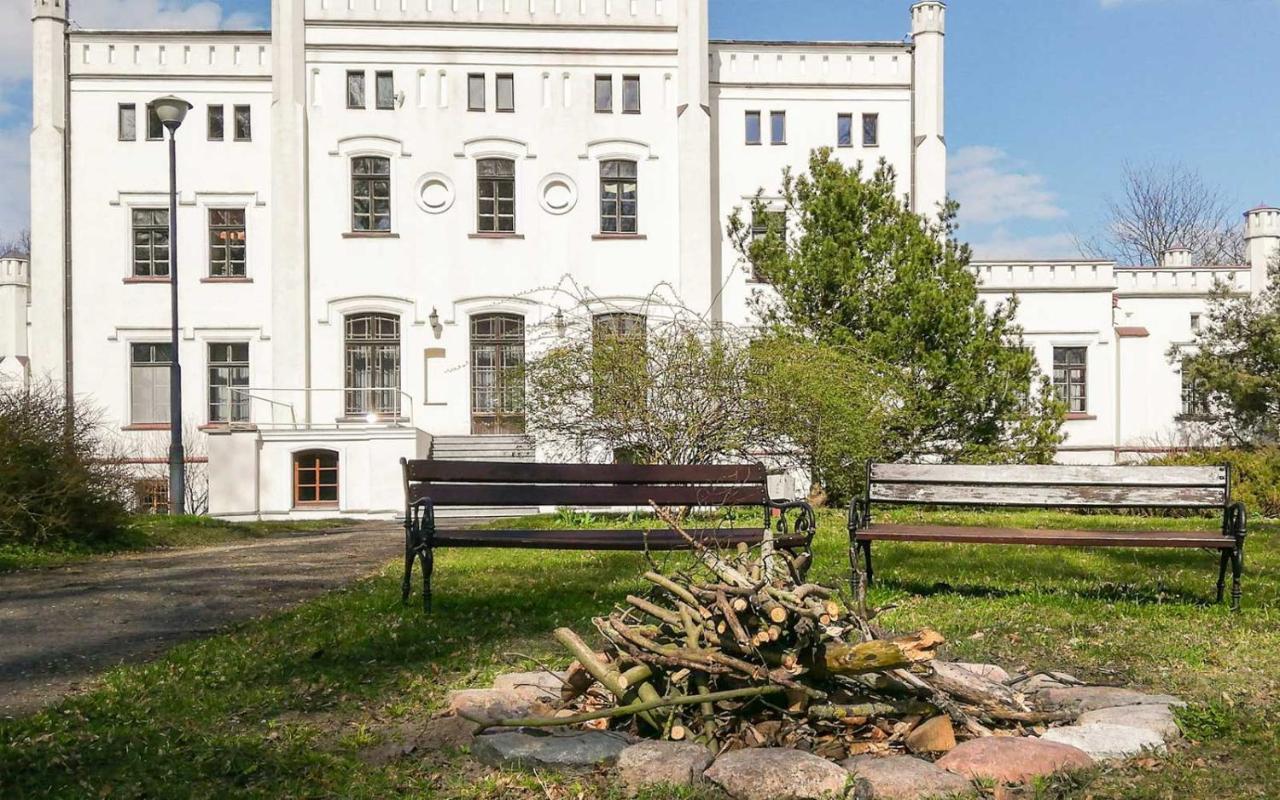 Palac Baloszyce Susz Extérieur photo