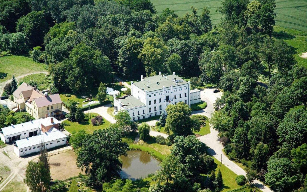 Palac Baloszyce Susz Extérieur photo