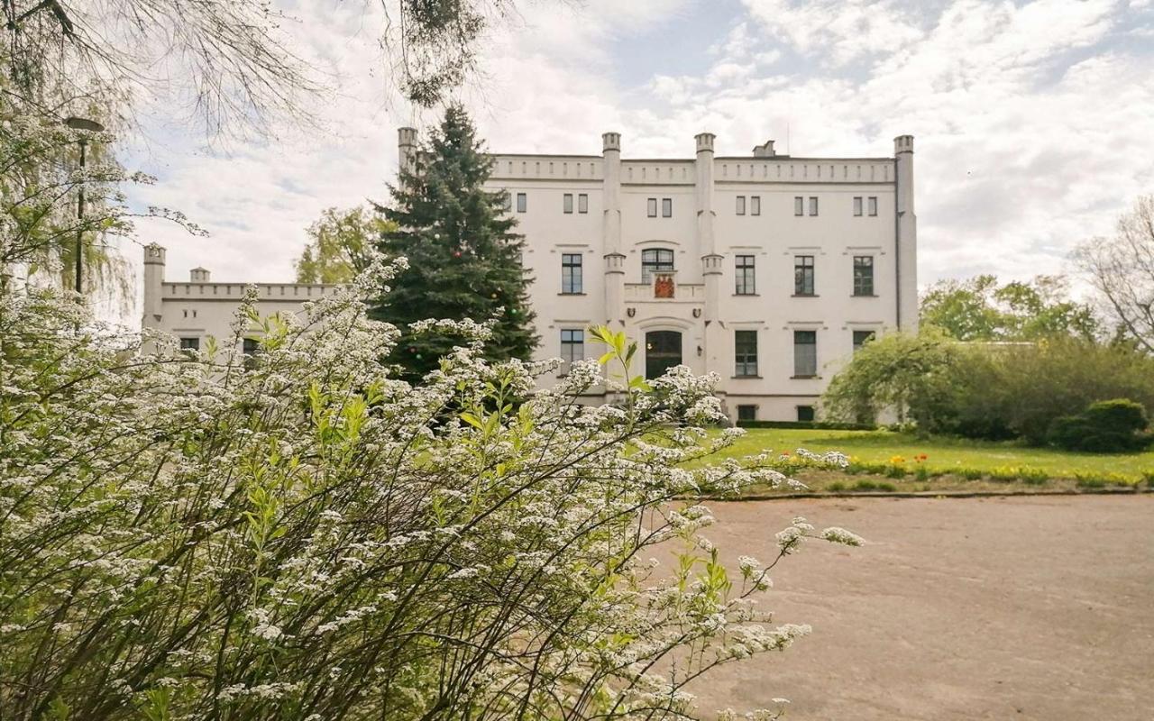 Palac Baloszyce Susz Extérieur photo