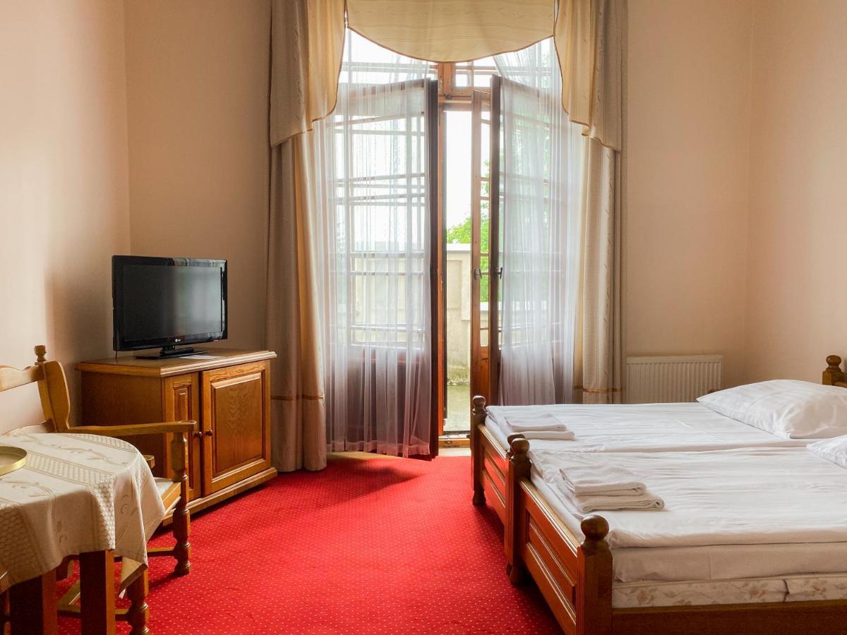 Palac Baloszyce Susz Extérieur photo